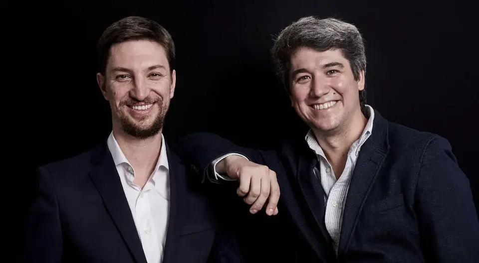 José Luis Domínguez-Mompell y Juan Lara Chao